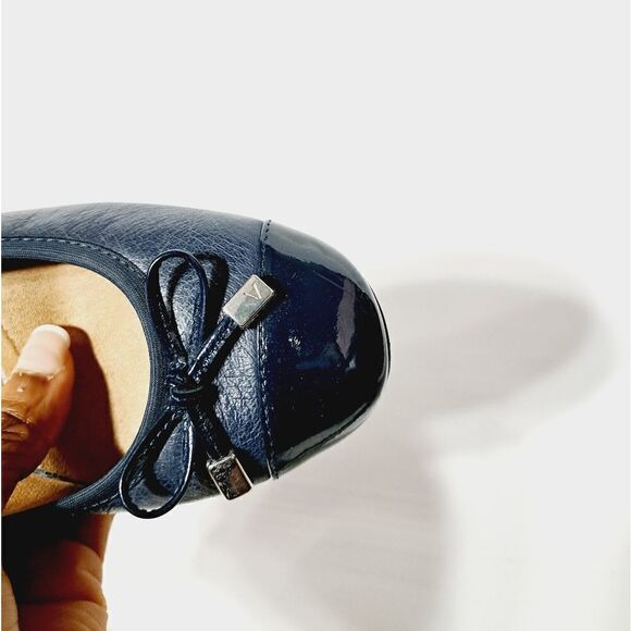 Vionic    - Picture 3 of 7